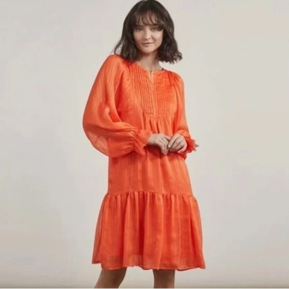 Elizabeth and James Orange Pintuck Long Sleeve Shift Dress | Women’s Medium